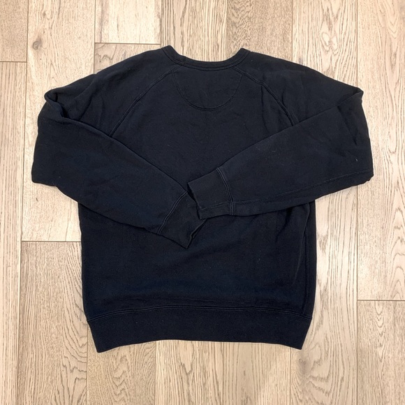 COPY - Uniqlo Men’s Crewneck - Picture 3 of 4
